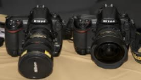 Nikon D7000 16.2MP DSLR with 18-105 VR Lens