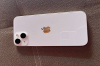 Vende se iphone 13
