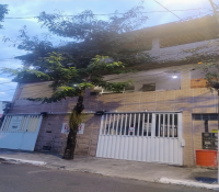Alugo apartamento amplo com 3 quartos em Bairro República