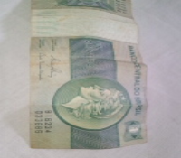 Vendo 2 cédulas de dinheiro antigo
